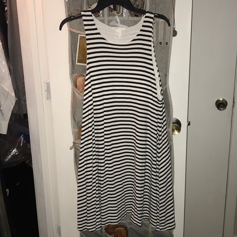 H&M black horizontal striped dress, size M